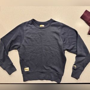 EUC Tracksmith navy mid weight crew XS